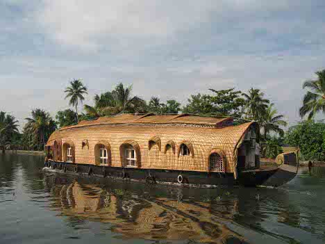 Kerala Houseboat - Blue Land Tours & Travels