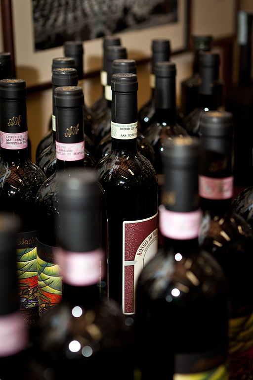 Wine touring in Melnik<
