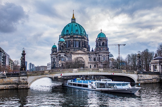 Berlin boat tour