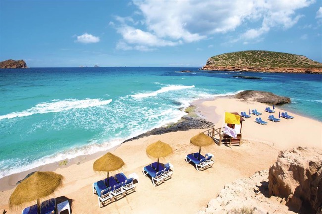 10 Great Beach Destinations in Europe for Hen & Stag Parties