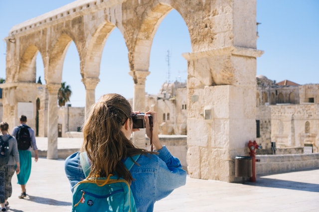 6 Hacks For Students To Travel On A Budget