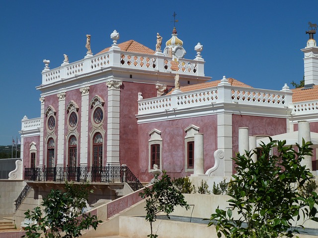 Top Places to Visit in The Algarve